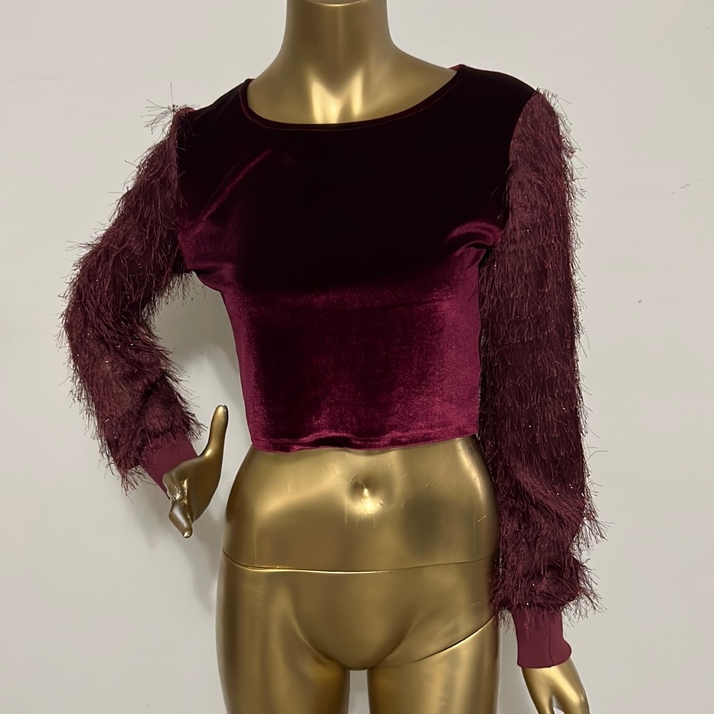 Scoop neck crop top